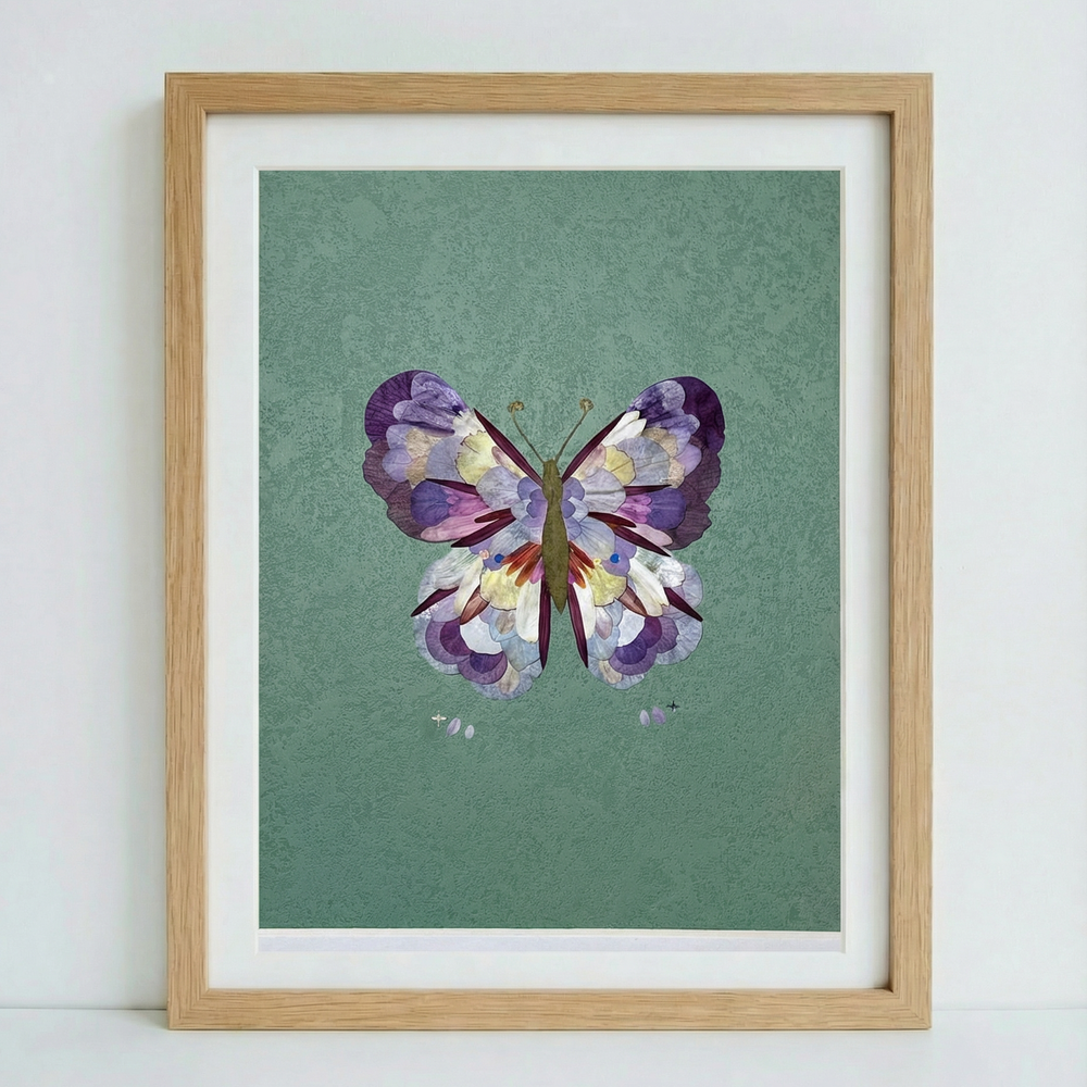 Kunstwerk aus echten Blütenblättern – Schmetterling