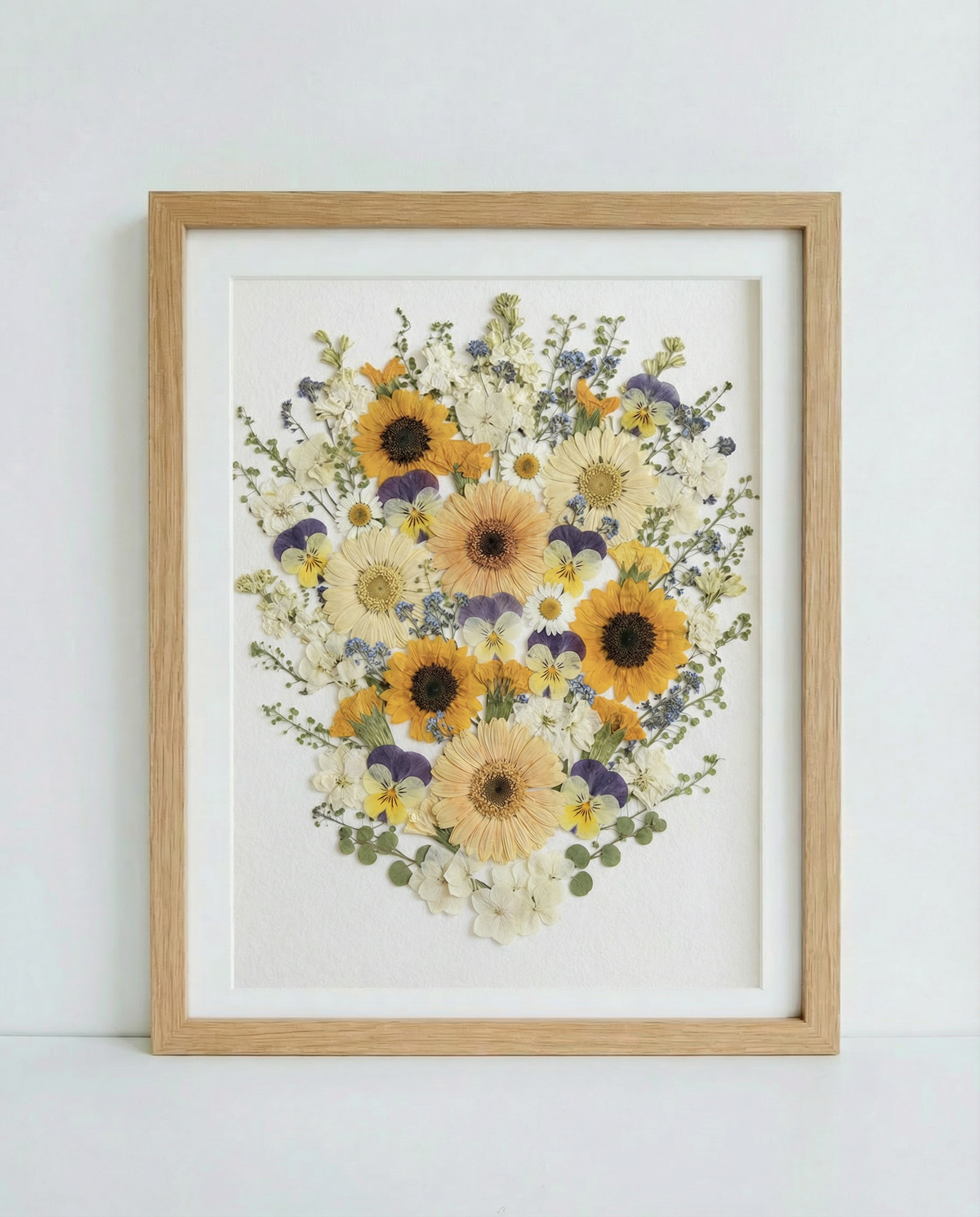 Sonnenbeschienene Wiesenblüte