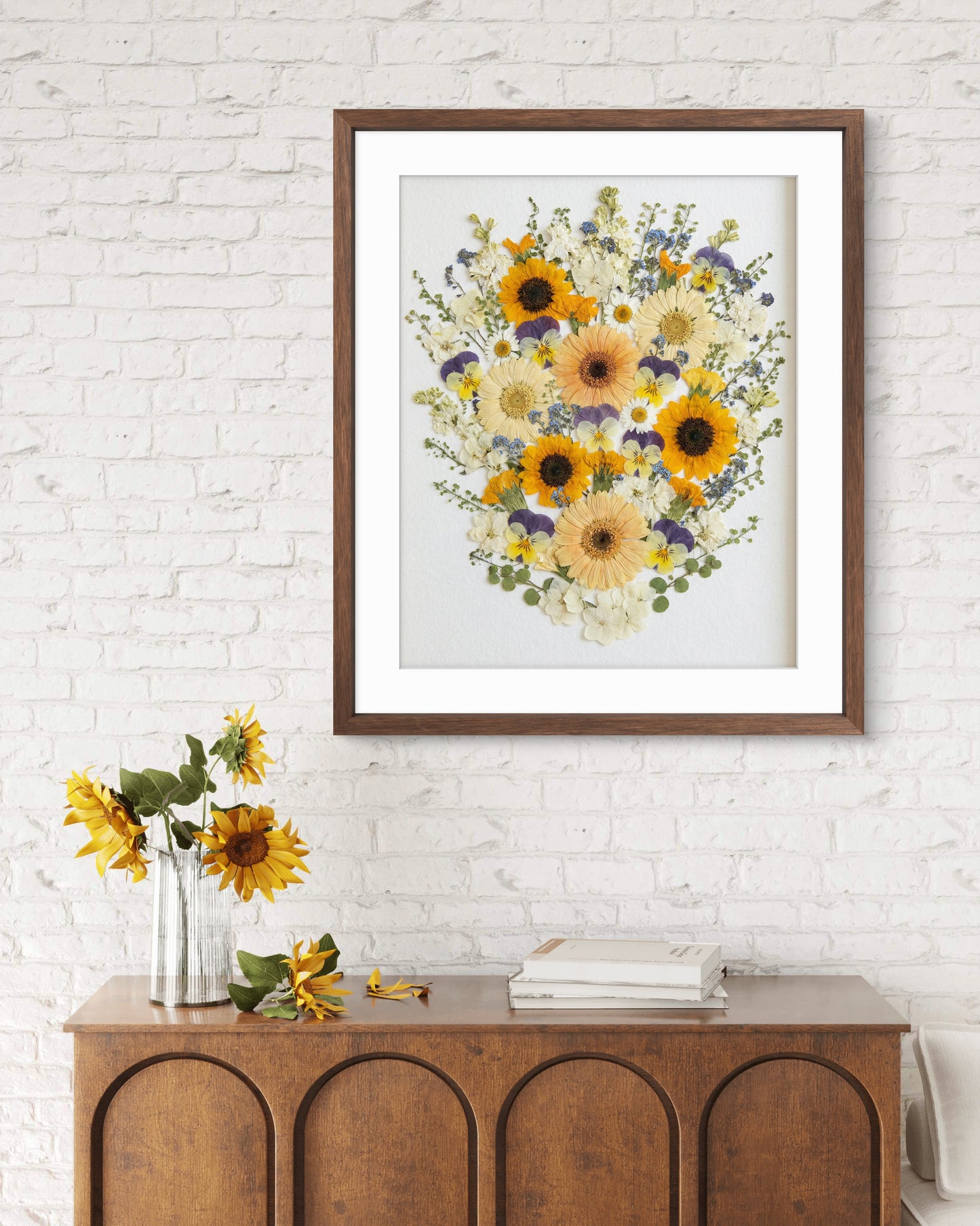 Sonnenbeschienene Wiesenblüte